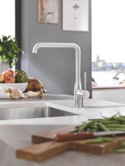 GROHE Essence New Keukenkraan - Hoge Uitloop - Draaibaar - RVS -WerkPro Verkoopwinkel 907x1200 1