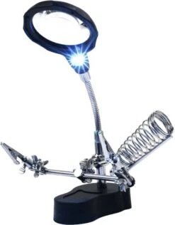 Benson Derde Handje Met LED Vergrootglas - Soldeerbout Houder -WerkPro Verkoopwinkel 938x1200