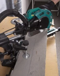 VONROC Afkortzaag En Verstekzaag Met Trekfunctie – 2000W – Ø216MM - LED Verlichting Op Werkstuk – Laser Voor Perfecte Zaaglijn – Extra Zaagbreedte 340mm – Verstelbare Tafelverbreders Met Lengtestop - Incl. Zaagblad & Werkstukklem -WerkPro Verkoopwinkel 950x1200 4